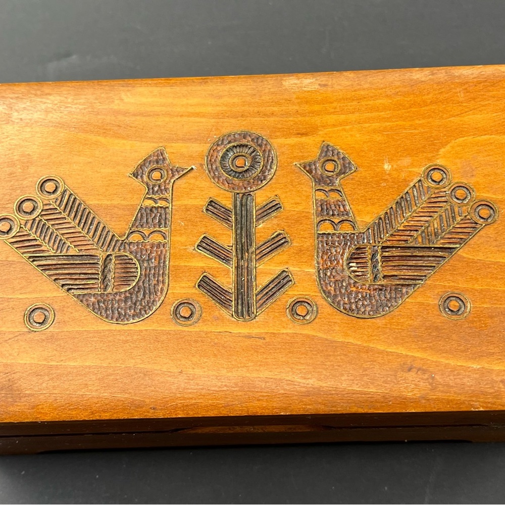 Lovely Gift.  Vintage Wooden Carved Music Box.  Plays Love Story